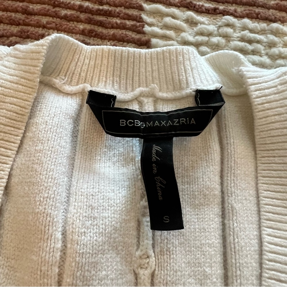 BCBG Max Axzria Winter White Cable Knit Long Flare Sleeve Mini Sweater Dress - Picture 3 of 3